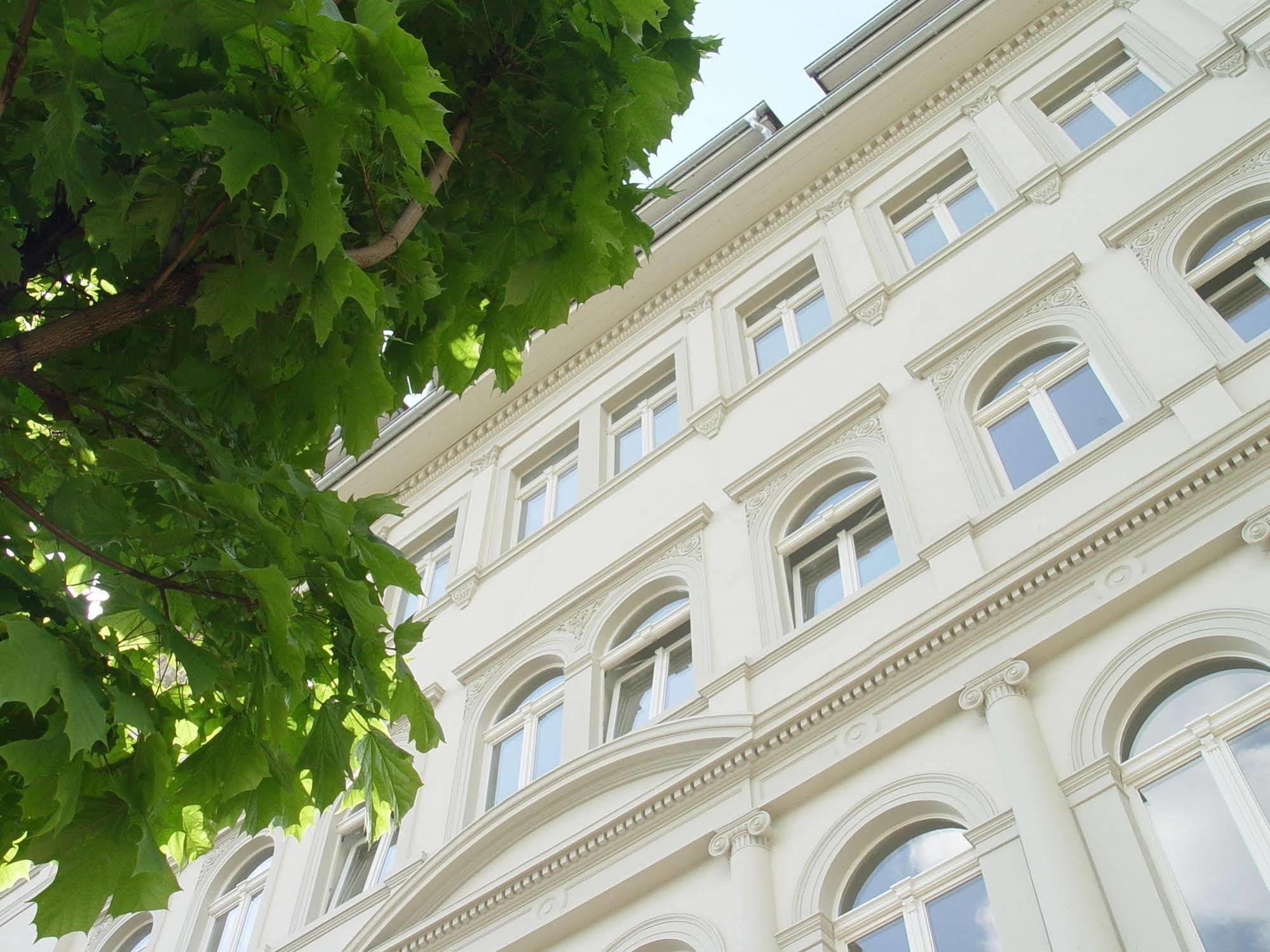 Aparthotel Am Zwinger Dresda Esterno foto